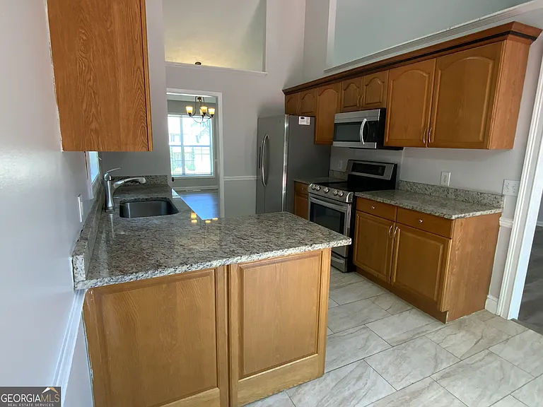 5600 Sugar Crossing Dr — Photo 2