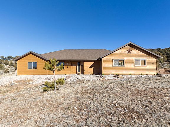 2nd image of 915 S Canyon Dr