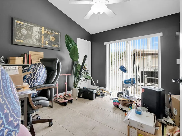 520 Henry Ave — Photo 22
