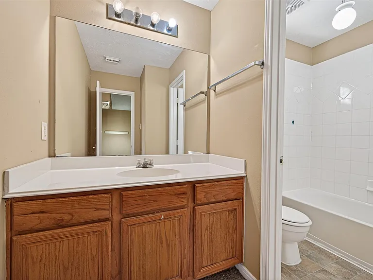 3006 Palace Oaks Dr — Photo 24