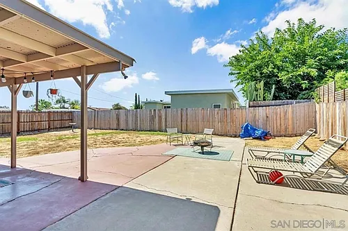 6465 Julie St Photo 1