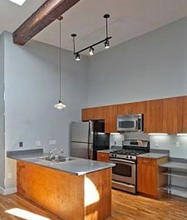 5th image of 17 Willow St #501