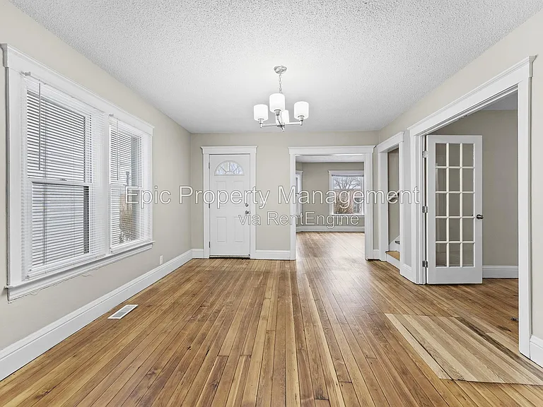 2508 W Jefferson Ave — Photo 5