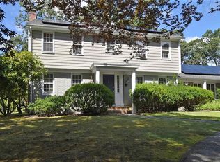 155 Hedgerow Dr, Warwick, RI 02886