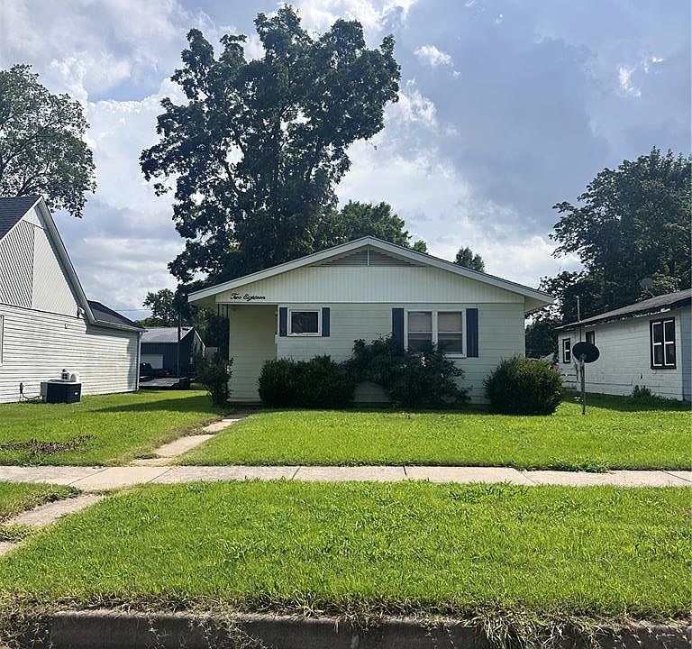 1st image of 218 Elliott Ave