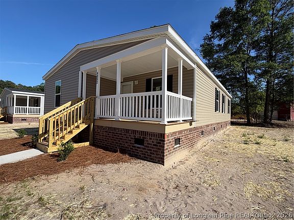 3rd image of 4052 Lodge Dr