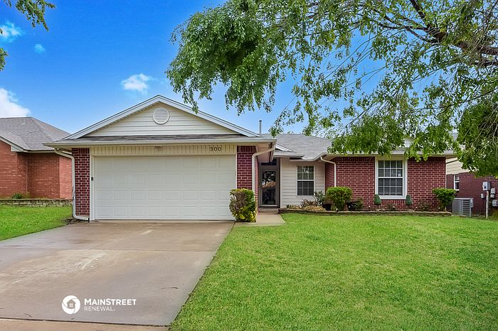 1st image of 300 Bradgate Dr