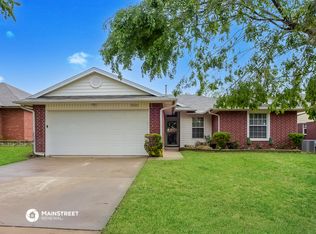 300 Bradgate Dr, Yukon, OK 73099