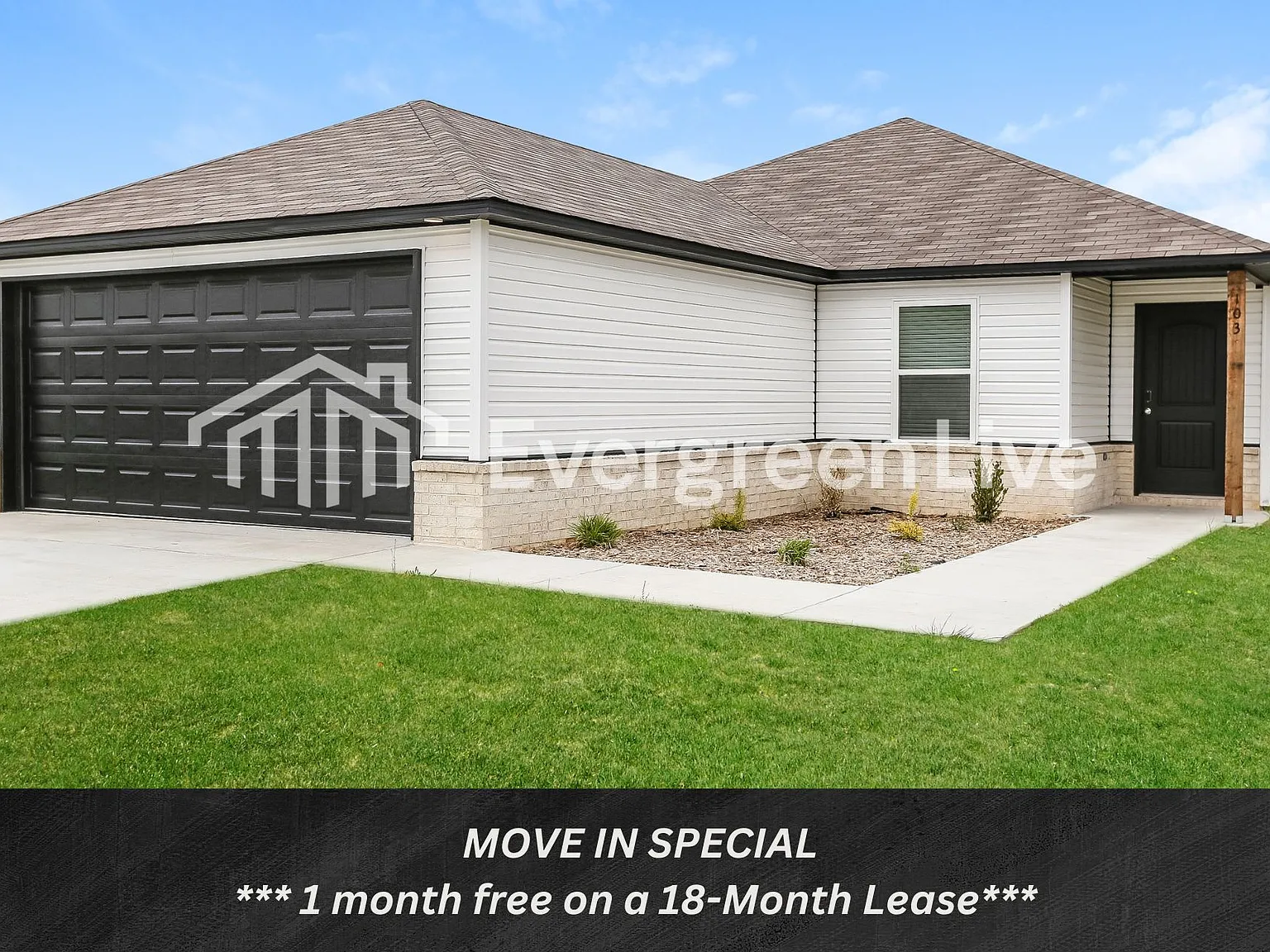 4 bed, 2.0 bath, 1496 sqft, $1,295 — Photo 1