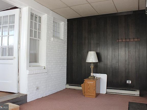5th image of 354 E Roosevelt Blvd