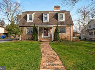 221 S Washington Ave, Moorestown, NJ 08057