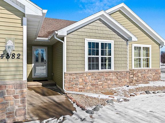 2nd image of 4882 Isabella Cir