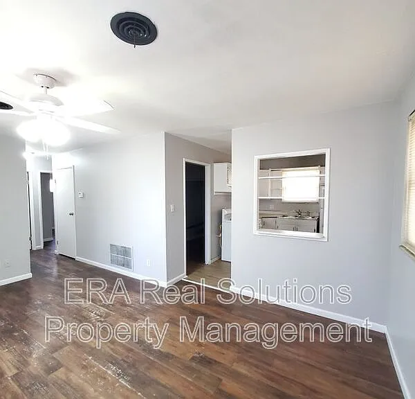 1124 Olney Dr — Photo 7