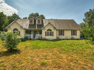 229 Acre Ln, Wheatfield, IN 46392