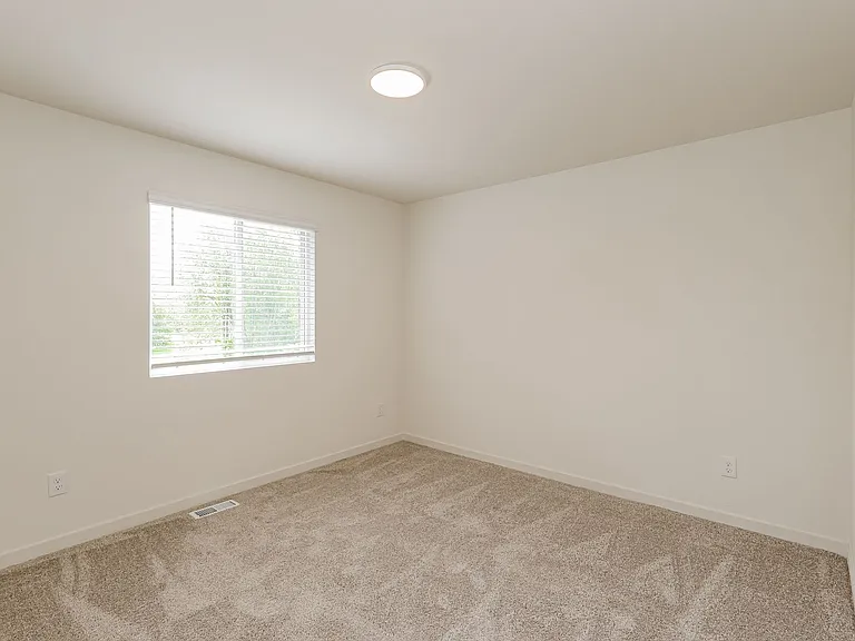 1910 Constantine Ct — Photo 23