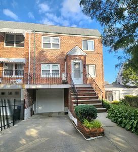 4119 161st St, Flushing, NY, 11358