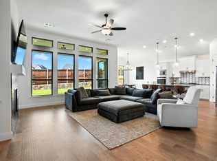 716 Colt Dr, Aubrey, TX 76227