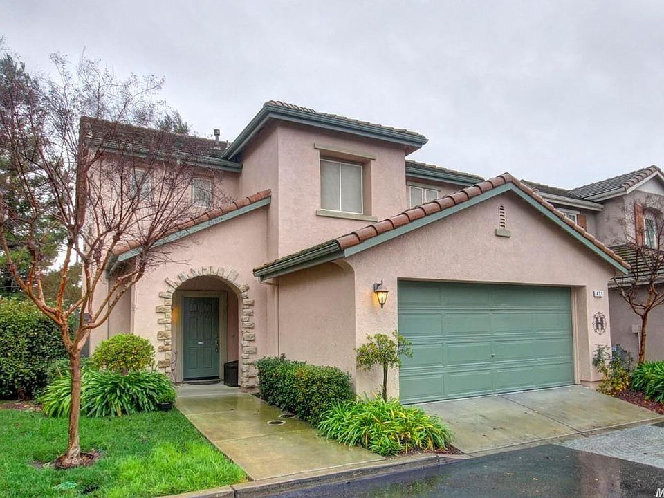 1st image of 421 Anjou Cir
