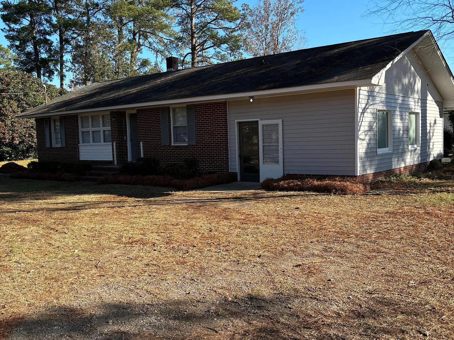 3 bed, 1450 sqft, $1,600 — Photo 2