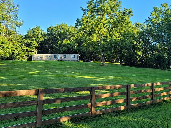 5th image of 4698 Bennett Hollow Rd