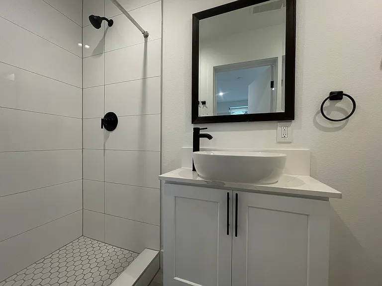 1270 Rolland Curtis Pl — Photo 23