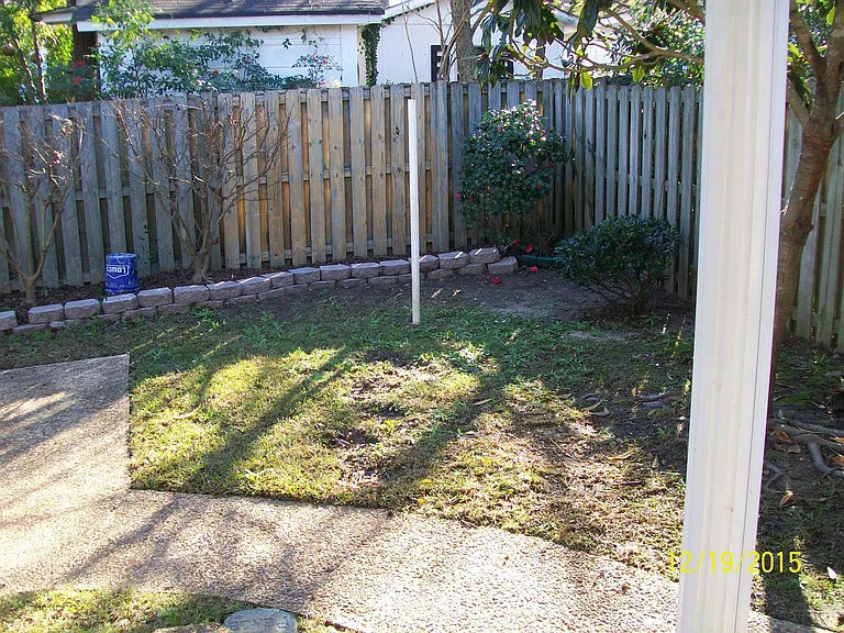 102 Harvestwood Dr — Photo 23