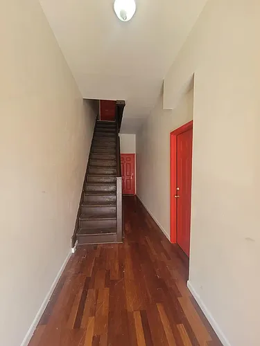 1431 W Tioga St Photo 1
