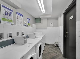 1433 Burnaby St #103, Vancouver, BC V6G1W6