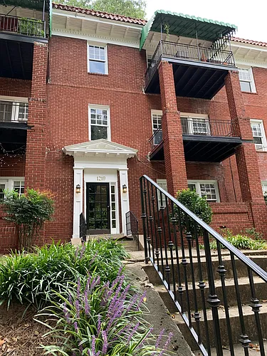 1219 Virginia Ave #8 Photo 1