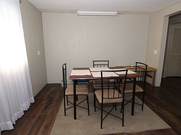 5th image of 920 Trinidad W