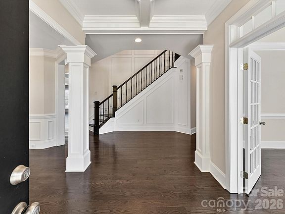 5th image of 139 Corona Cir