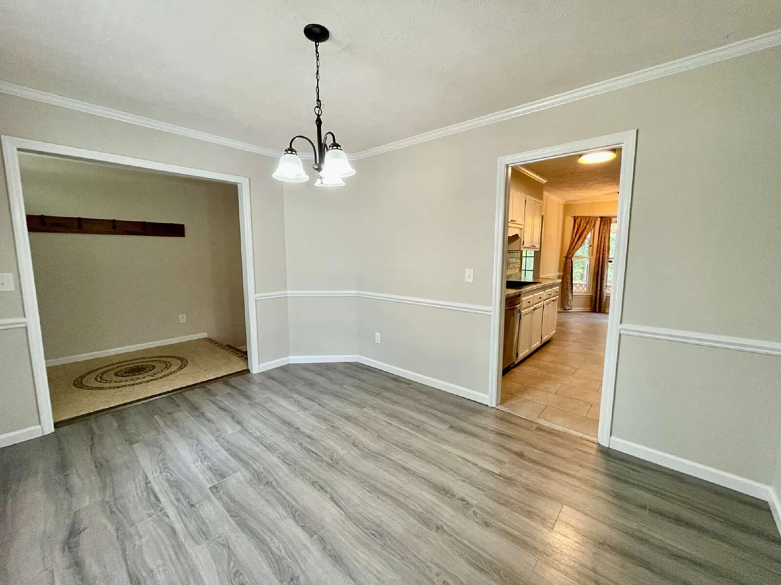 4 bed, 2.0 bath, 1426 sqft, $1,795 — Photo 4