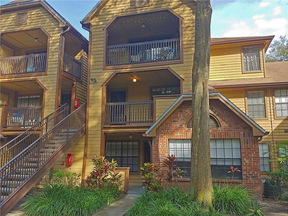 1st image of 415 Lakepoint Dr Unit 203