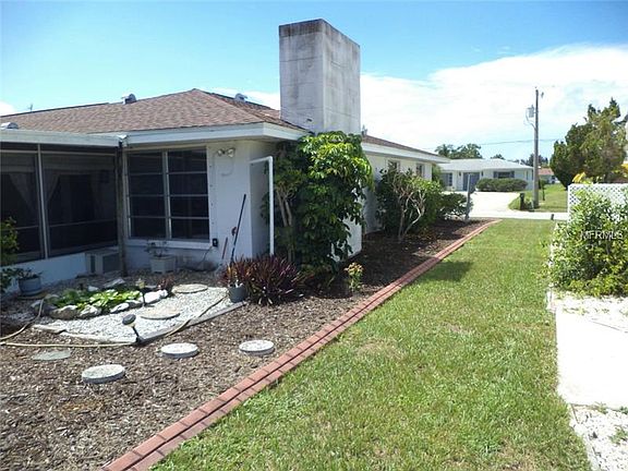 3rd image of 1441 Lakeside Dr