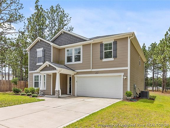3rd image of 161 Desert Orchid Cir