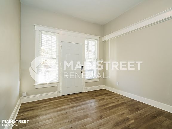 5th image of 4235 Northwestern Pkwy