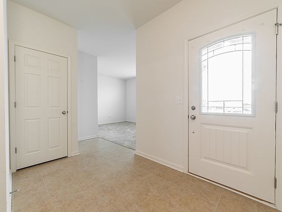 3rd image of 108 Abbott Ct
