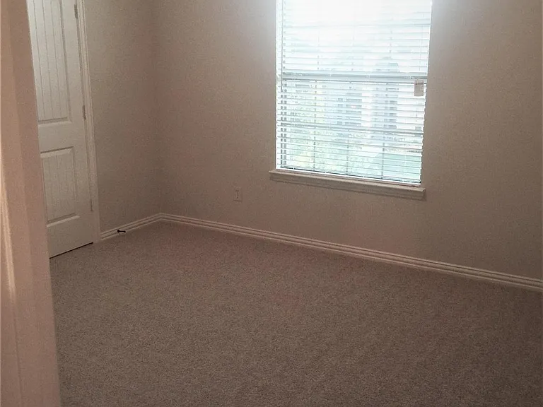 1184 Dutch Hollow Dr — Photo 18