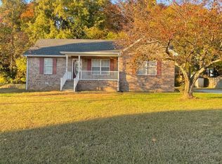 121 Heritage Dr, Portland, TN 37148