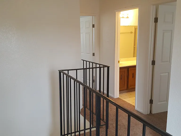 17610 Cameron Ln — Photo 7