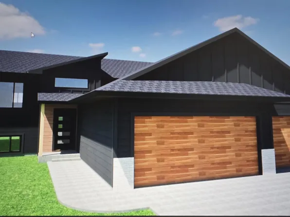 1106 Cyber Ct, Madison, SD 57042