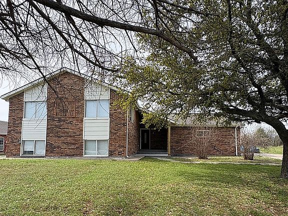 2nd image of 2810 Toler Rd