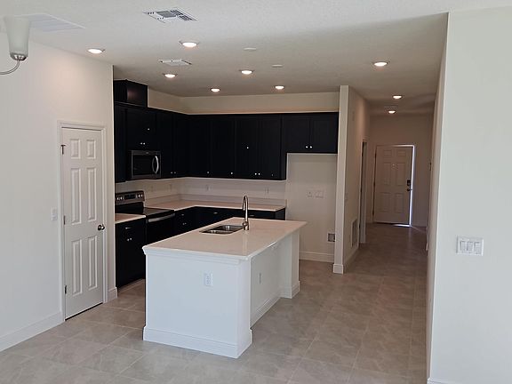 4th image of 4396 Kelsey Ln