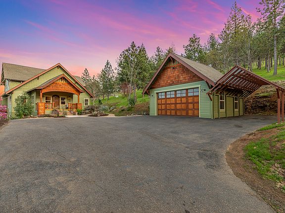 2nd image of 2208 Lupine Dr