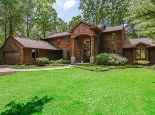 9430 Rogue Wood Ave NE, Rockford, MI 49341