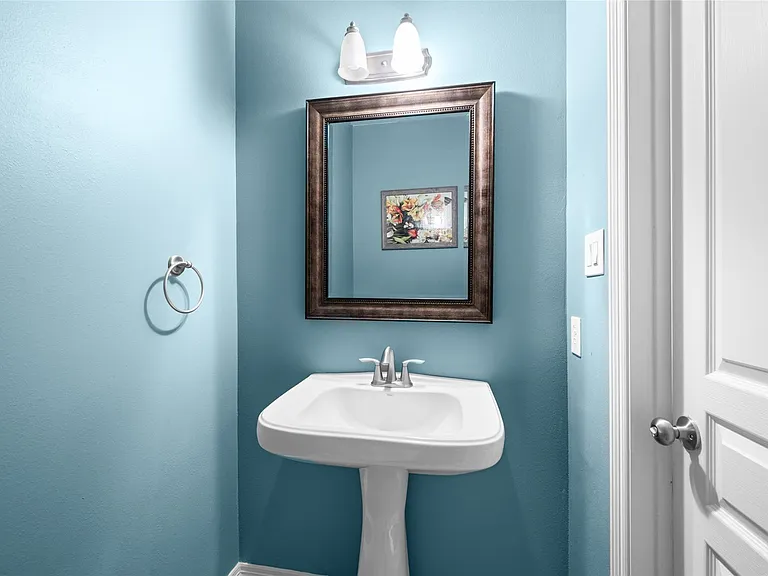 3410 Skyline Village Dr — Photo 18