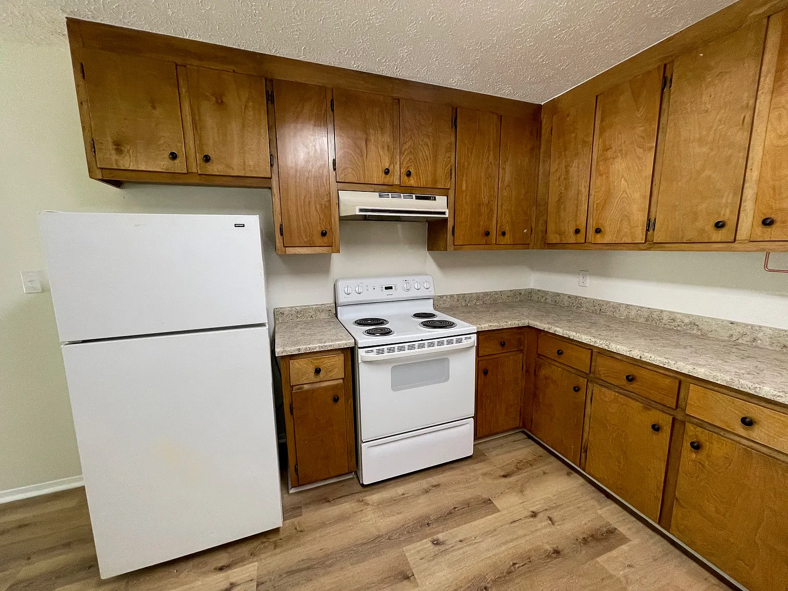 2 bed, 948 sqft, $1,200 — Photo 4
