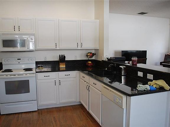 4th image of 3697 Becontree Pl