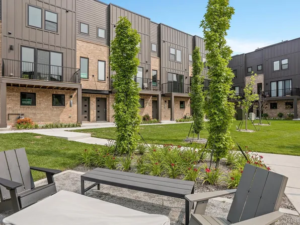 1092 Hampton Cir Unit 57, Detroit, MI 48207