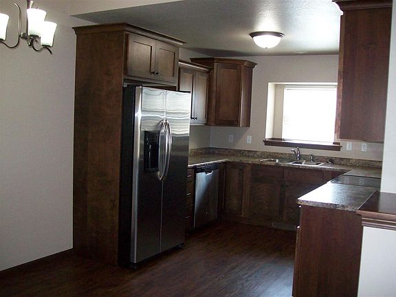 3rd image of 1800 Jonathan St
